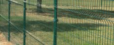 Dénichez vos piquets de clôture sur Clotures-grillages.com